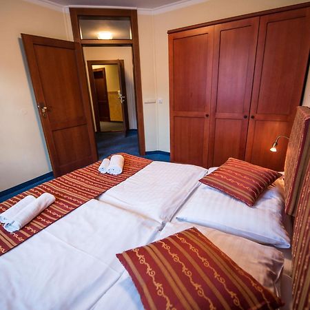 Hotel Golfer Kremnica Extérieur photo
