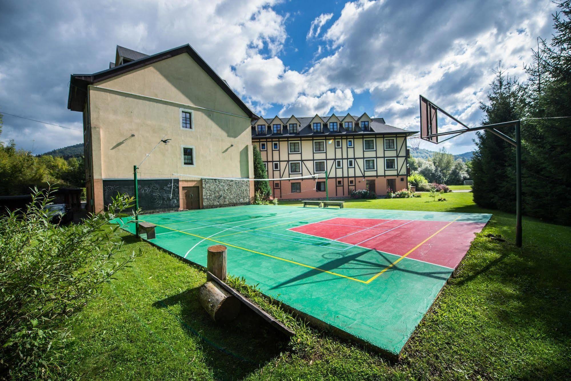 Hotel Golfer Kremnica Extérieur photo