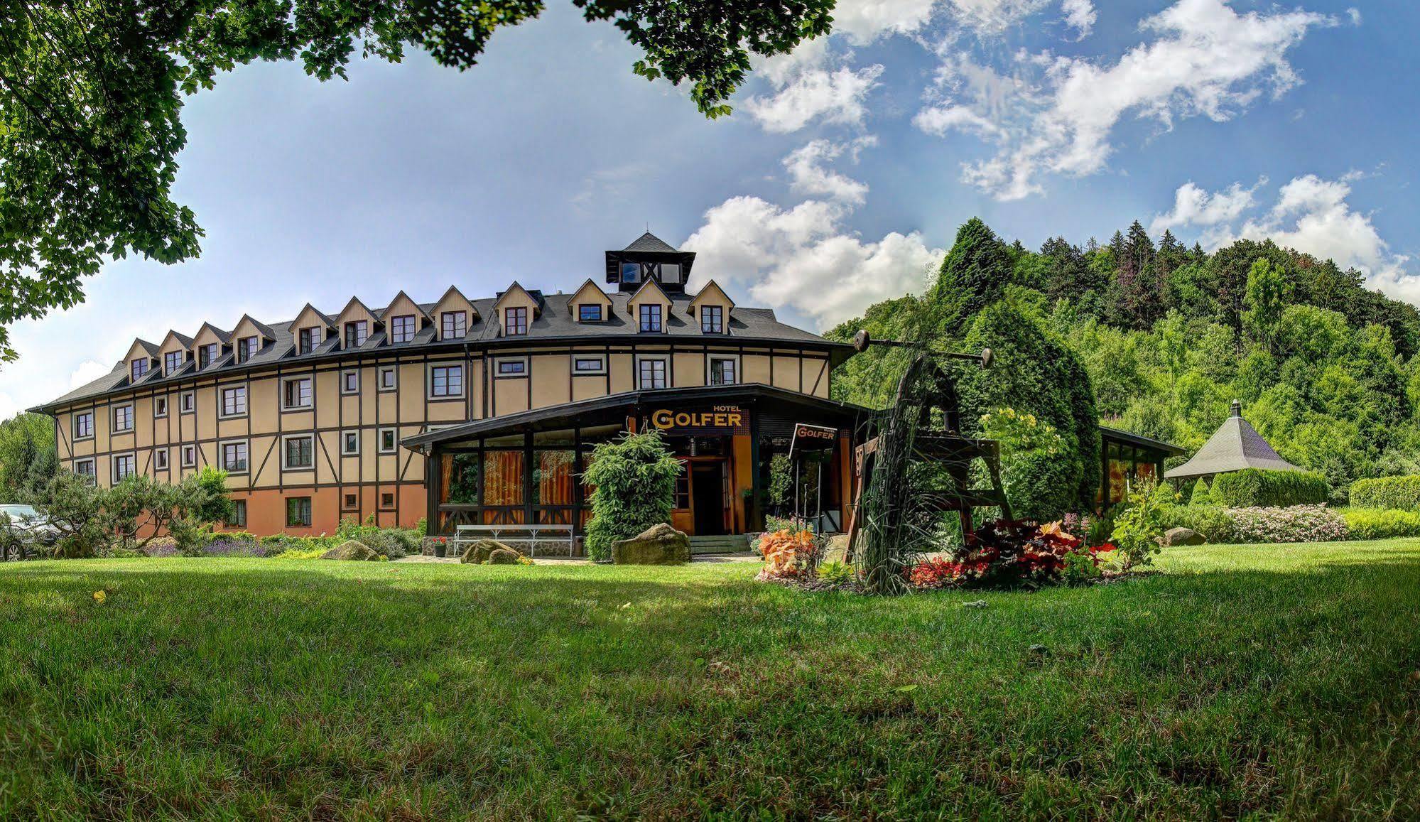 Hotel Golfer Kremnica Extérieur photo