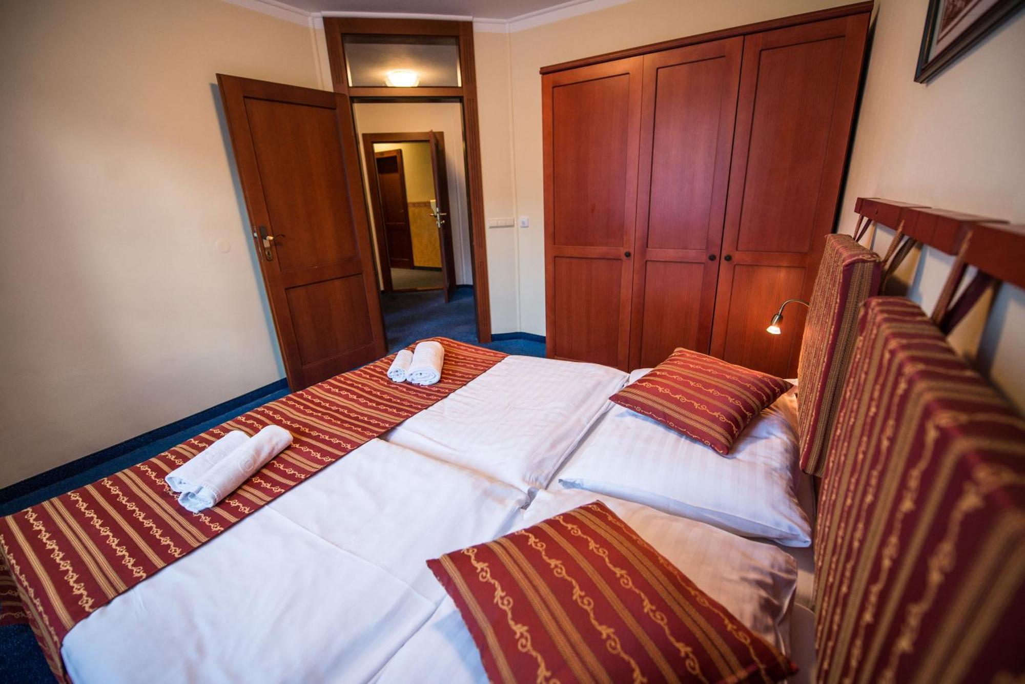 Hotel Golfer Kremnica Extérieur photo